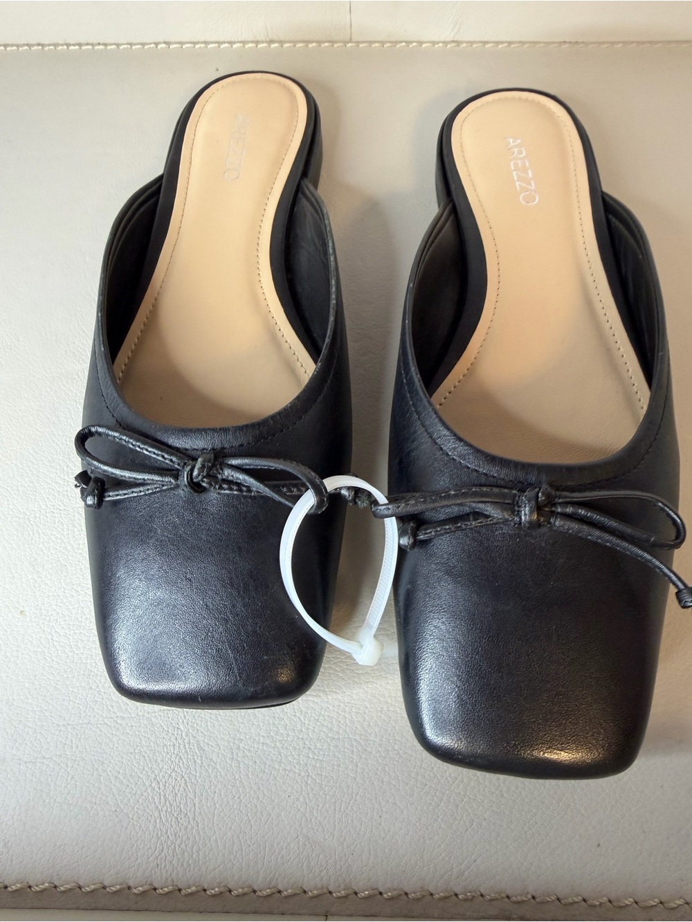 Arezzo Black Leather Square-Toe Slip-On Mules